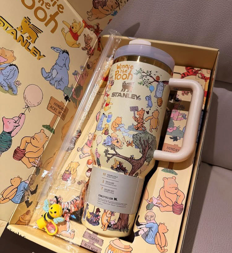 🎁Winnie The Pooh Insulated Cup Gift Box 40 oz Include Straw and Topper